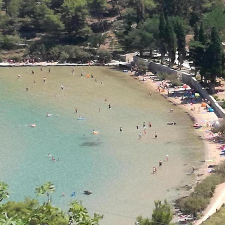 Apartments Damir - 80 M From Beach Postira Zewnętrze zdjęcie