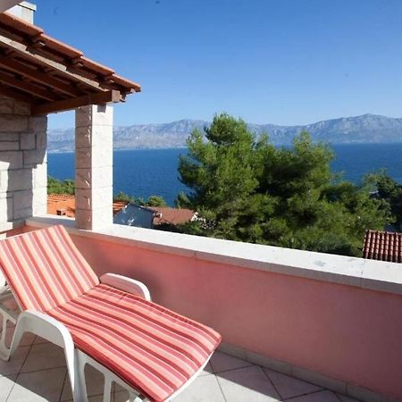 Apartments Damir - 80 M From Beach Postira Zewnętrze zdjęcie