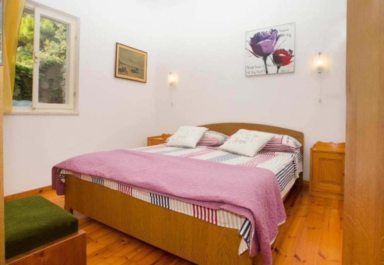 Apartments Damir - 80 M From Beach Postira Zewnętrze zdjęcie